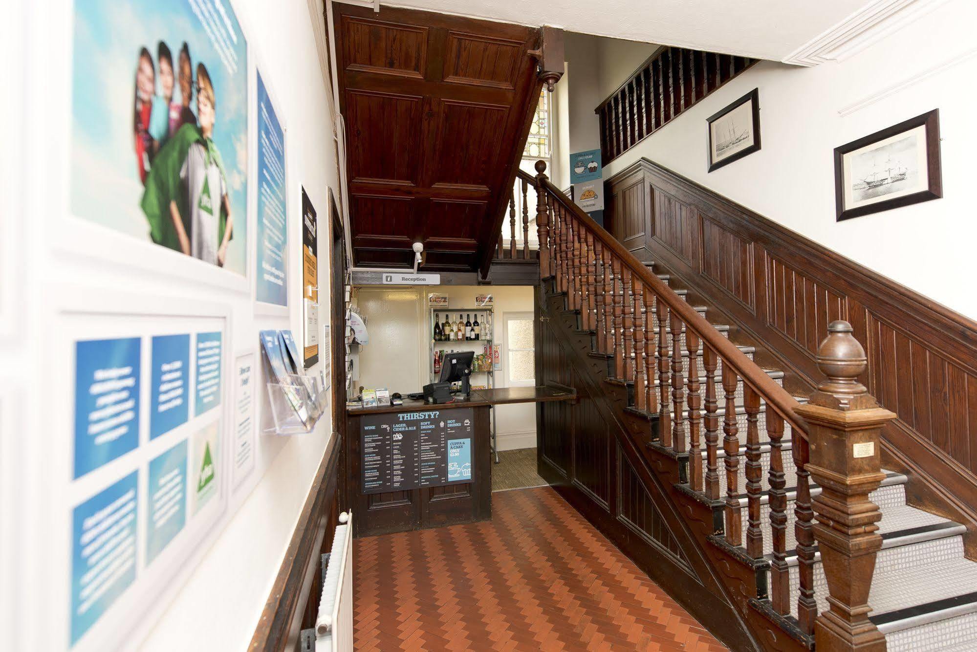 วายเอชเอ โคเวอร์แรค Hostel ภายนอก รูปภาพ
